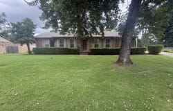 902 Jackson Drive, Athens, AL 35611