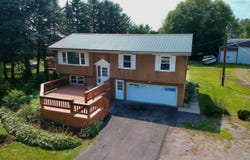 7915 Moline Road, Waterloo, IA 50703