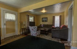 867 Walnut St, Twin Falls, ID 83301-6958