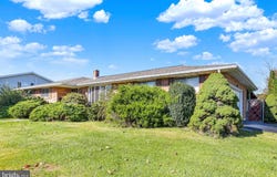 135 FAIRVIEW Drive, KUTZTOWN, PA 19530