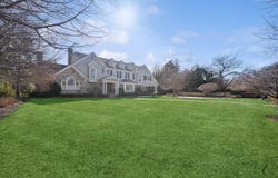 86 4th Street, Garden City, NY 11530