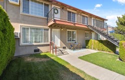 526 S 40th Ave unit A-102, West Richland, WA 99353