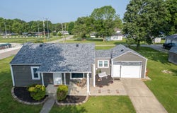 900 N College Street N, Veedersburg, IN 47987