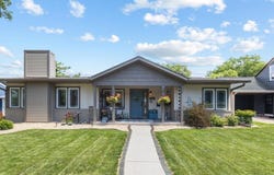 2837 Coolidge Street NE, Saint Anthony, MN 55418