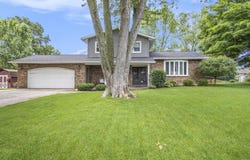17822 Darden Road, South Bend, IN 46635-1114