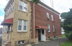 89 Pacific Ave, Garfield City, NJ 07026-3732