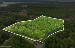 102 Cummins Creek Road, Beaufort, NC 28516