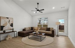 702 Sun Meadows Loop, Centerton, AR 72719