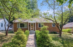 32 Lawndale Avenue NE, Grand Rapids, MI 49503