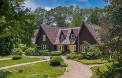 6 Tantummaheag Road, Old Lyme, CT 06371