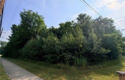 Winding Way, Brecksville, OH 44141