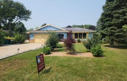 W158n9751 Broadleaf Ln, Germantown, WI 53022