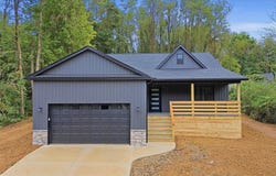 445 Greenlawn Drive, Howard, OH 43028