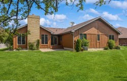 1440 Brandywine Drive, Munster, IN 46321