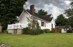 1617 OAKLAND Avenue, Mt Vernon, IL 62864