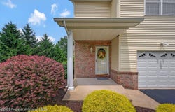 101 Sharon Drive, Moosic, PA 18507