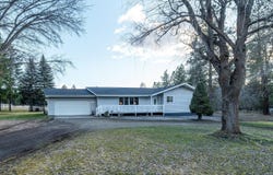 3732 E WESTWOOD Ave, Chattaroy, WA 99003