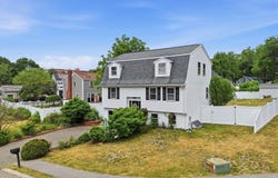 2 Dobbins Drive, Woburn, MA 01801