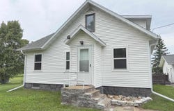 709 E 41st St., Hibbing, MN 55746
