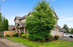 19144 GENTRY HIGHLANDS LN, Oregon City, OR 97045