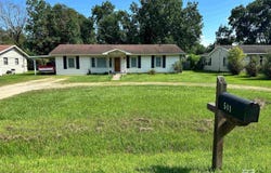 511 E Pine Street, Atmore, AL 36502