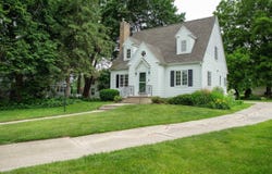 215 NW 6th Street, Waverly, IA 50677
