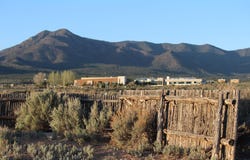 63 Baird Drive, Ranchos de Taos, NM 57557