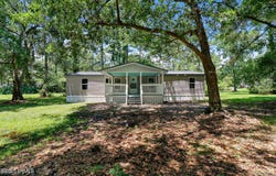 62 Laurel Street E, Beaufort, SC 29906