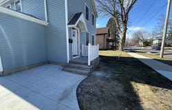 911 ST CLAIR, MANITOWOC, WI 54220