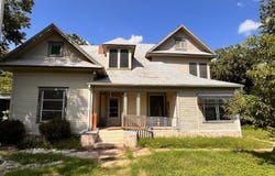 1612 Lagonda Avenue, Fort Worth, TX 76164