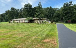 4245 Valley Terrace Drive, New Albany, IN 47150