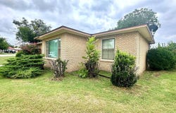 1611 Live Oak Street, Goldthwaite, TX 76844