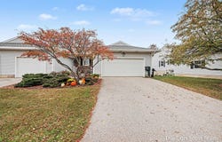 221 Pippin Drive NW, Sparta, MI 49345
