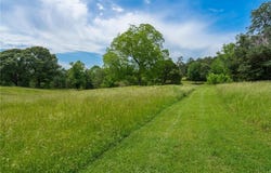 15 Farmstead Lane, Chattahoochee Hills, GA 30268
