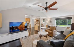 301 W 102nd Street, Bloomington, MN 55420