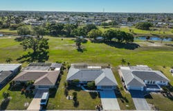 672 Allegheny Dr, Sun City Center, FL 33573