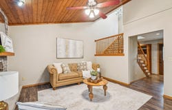 2539 W SUNNYVIEW Circle, APPLETON, WI 54914-1147