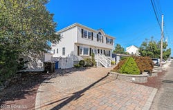 8 Mary Alice Road, Beach Haven West, NJ 08050