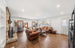 426 Walnut St, Roselle Boro, NJ 07203-2055