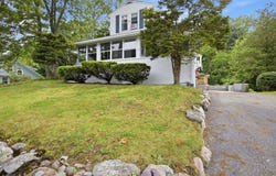 17 Great Pond Rd, Weymouth, MA 02190