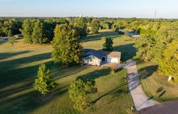 5111 E Flamingo Drive, Hallsville, MO 65255