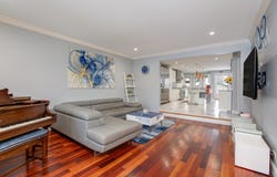 455 W 38th Street, Chicago, IL 60609