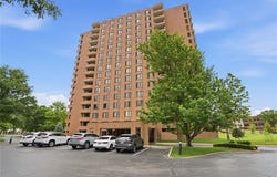 2121 S Yorktown Avenue, Tulsa, OK 74114