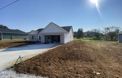 40 Fieldstone Circle, Cadiz, KY 42211