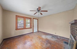 1111 S Cottage Street, Independence, MO 64050