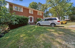970 23rd Avenue NE, Hickory, NC 28601