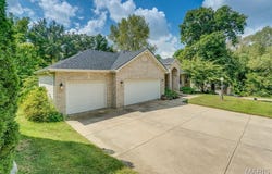 212 Michael Drive, Troy, IL 62294