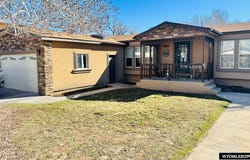 295 E Cottonwood Dr, Mountain View, WY 82939