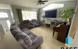 7001 W 52nd St, Sioux Falls, SD 57106