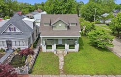 620 6th Street, Monett, MO 65708